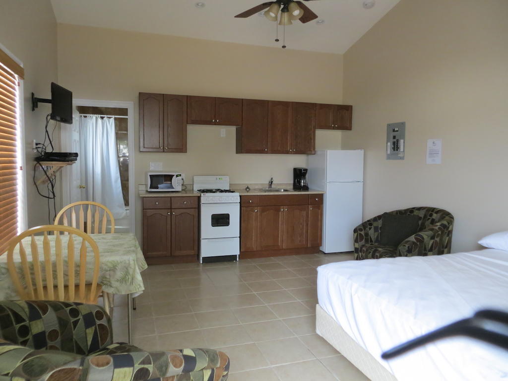 Halls Cottages Honey Harbor Rum bild