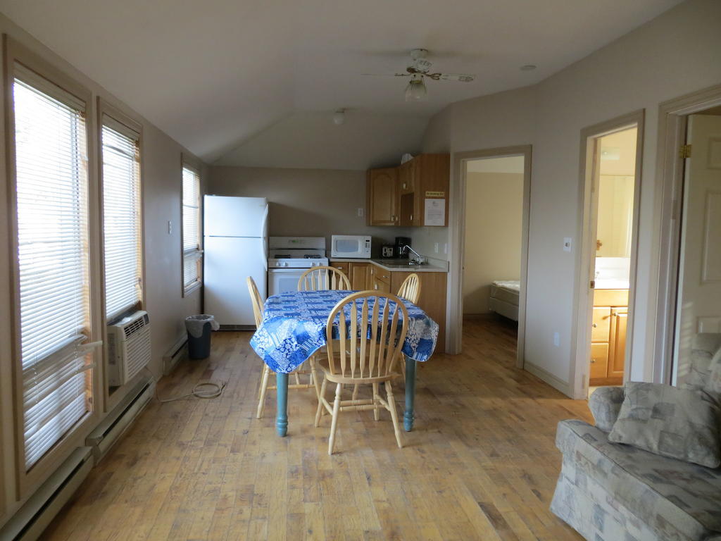 Halls Cottages Honey Harbor Rum bild
